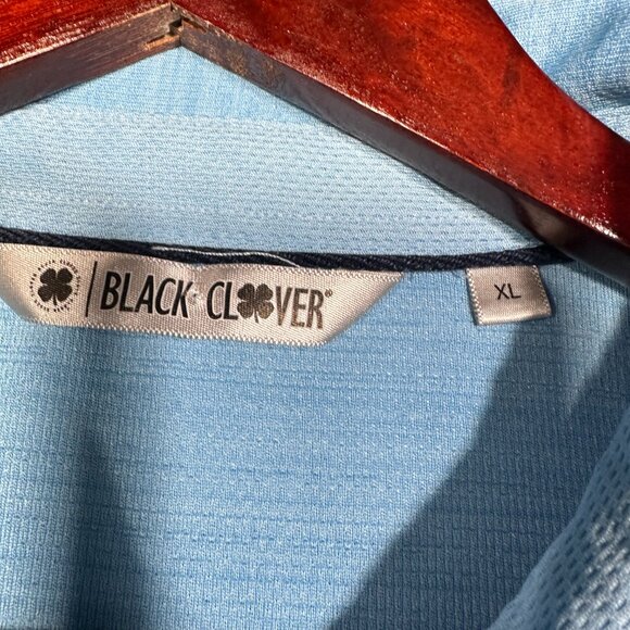 Black Clover Polo Shirt Mens XL Blue Short Sleeve Live Lucky SLeeve Logo - Picture 5 of 8